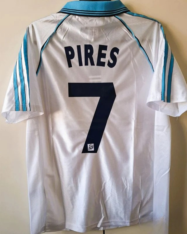 ROBERT PIRES 1998-99 (OM)